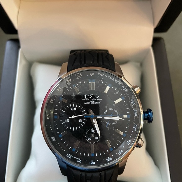 NWOT Authentic Brand New with Plastic Protectors Daniel Steiger Mens Watch - Picture 2 of 4